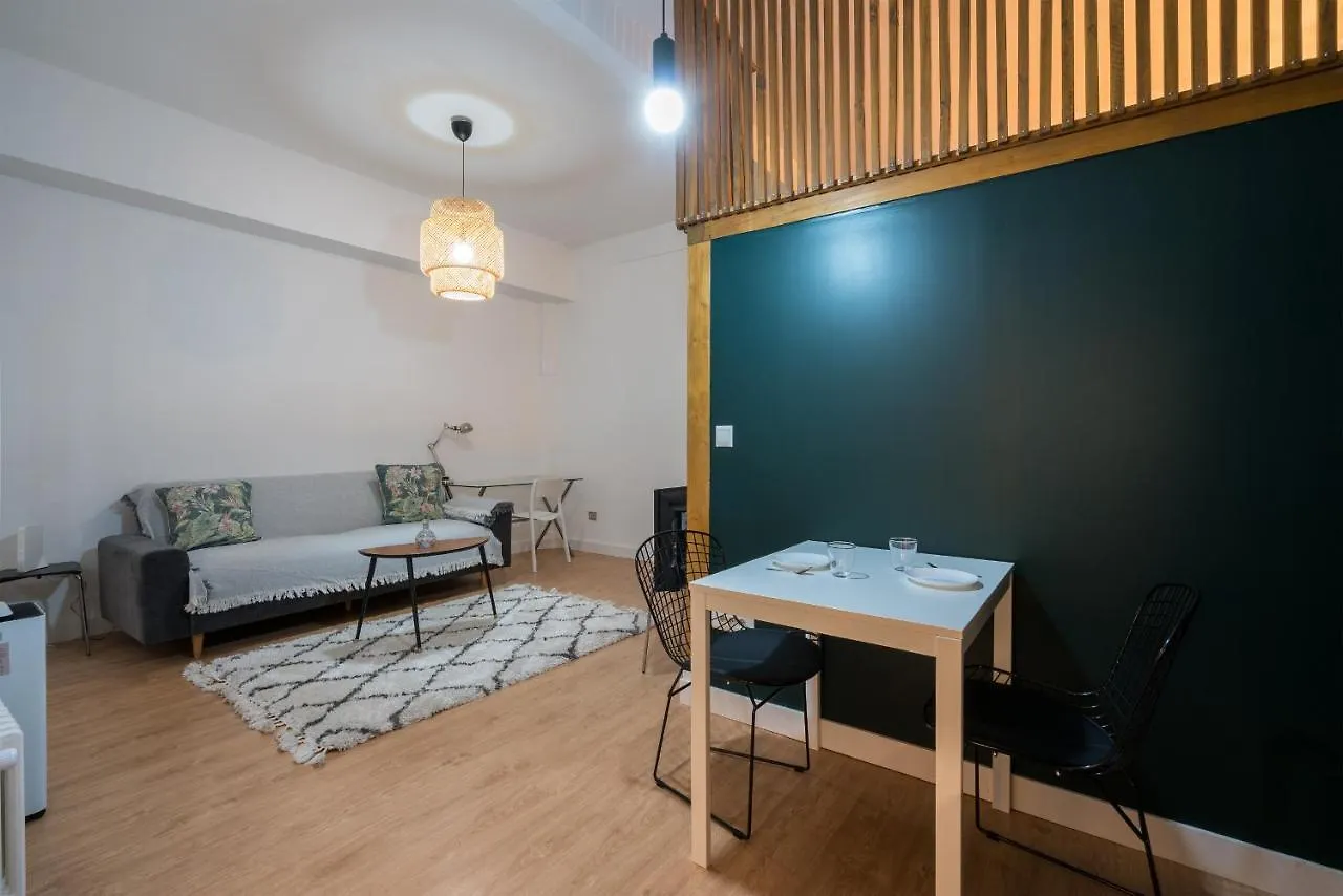 Aguirre Apartment By People Rentals Bilbao 0*,